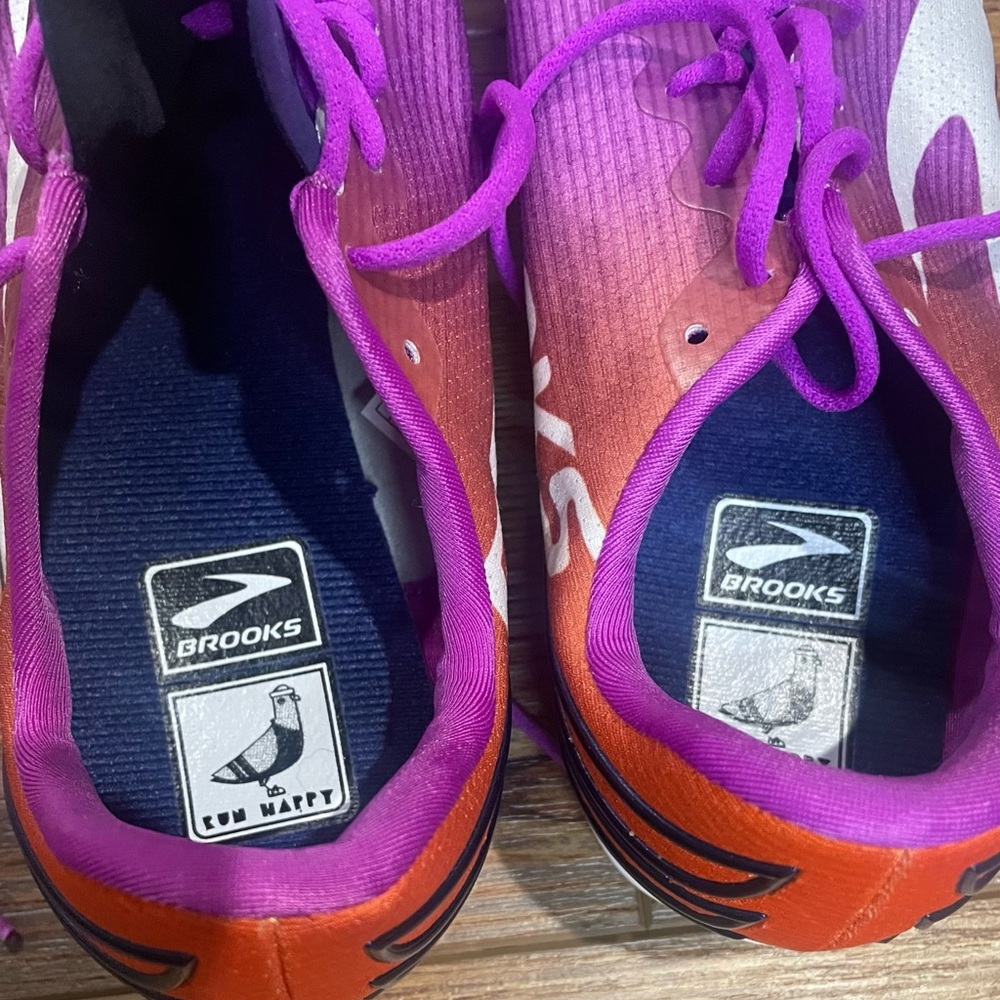 Brooks Mack 17 Track & Field Purple Size 9.5 Lightweight Spikes Performance New - Picture 8 of 12